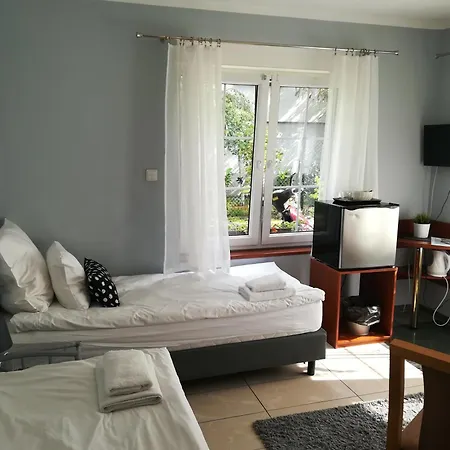 Plac Rybaków 3*