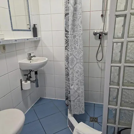Plac Rybakow בית הארחה 3*