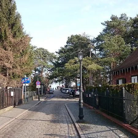 渔夫广场旅馆